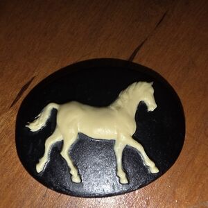 Running Horse Equestrian Cameo Mold, Jewelry Making, Resin / Polymer Clay 3x2 Cm